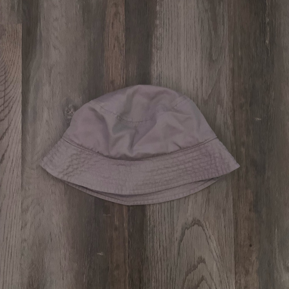Tan H&M bucket hat